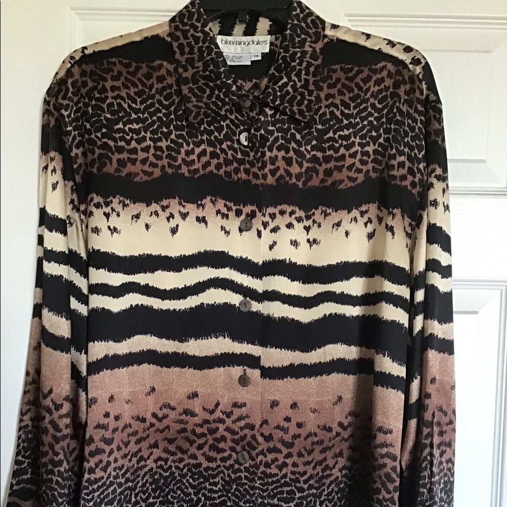 Bloomingdales 100% Silk blouse